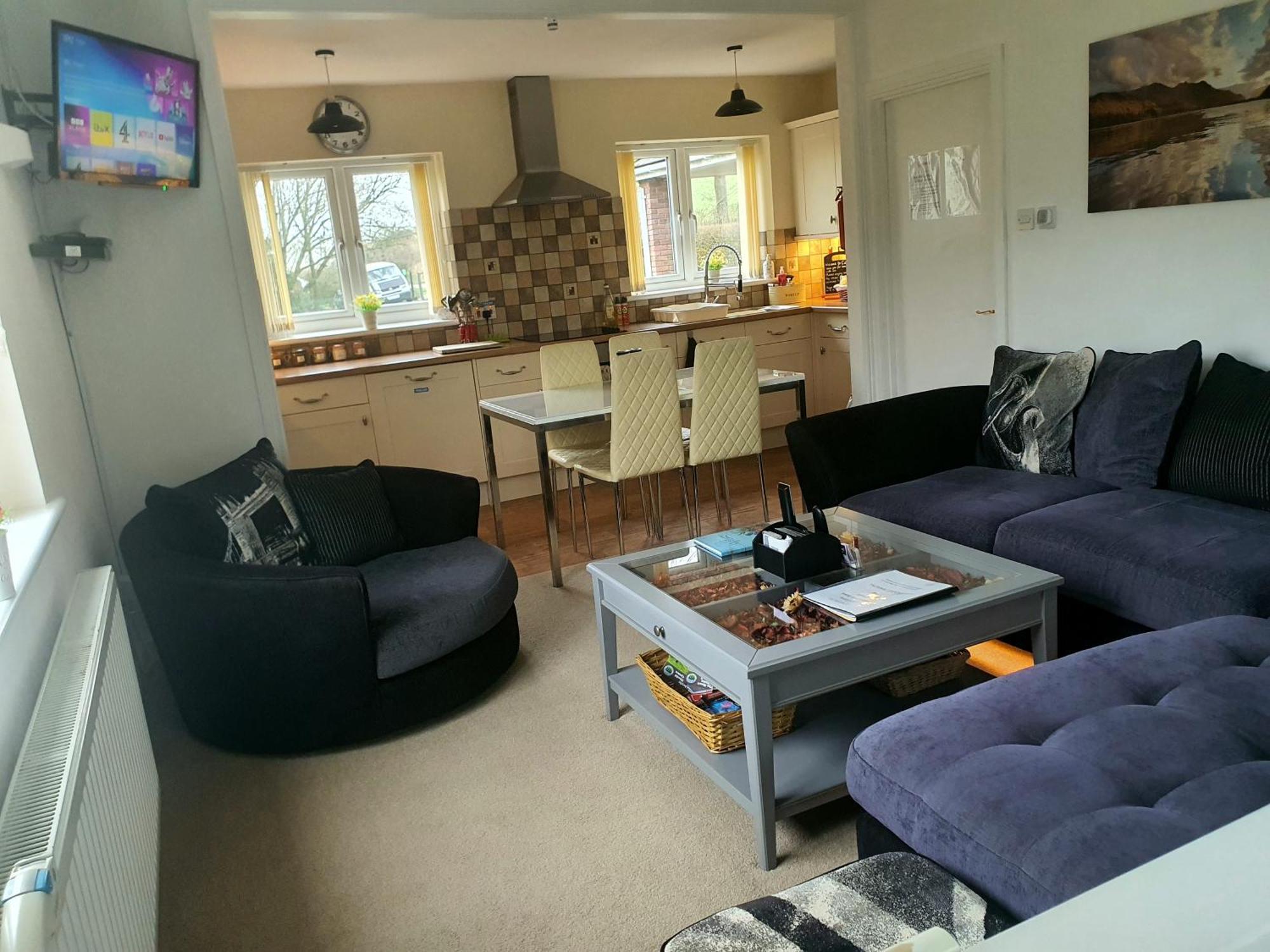 Idyllic 2 Bedroom Self-Contained Upsidedown Annexe Llandrindod Wells Exterior foto