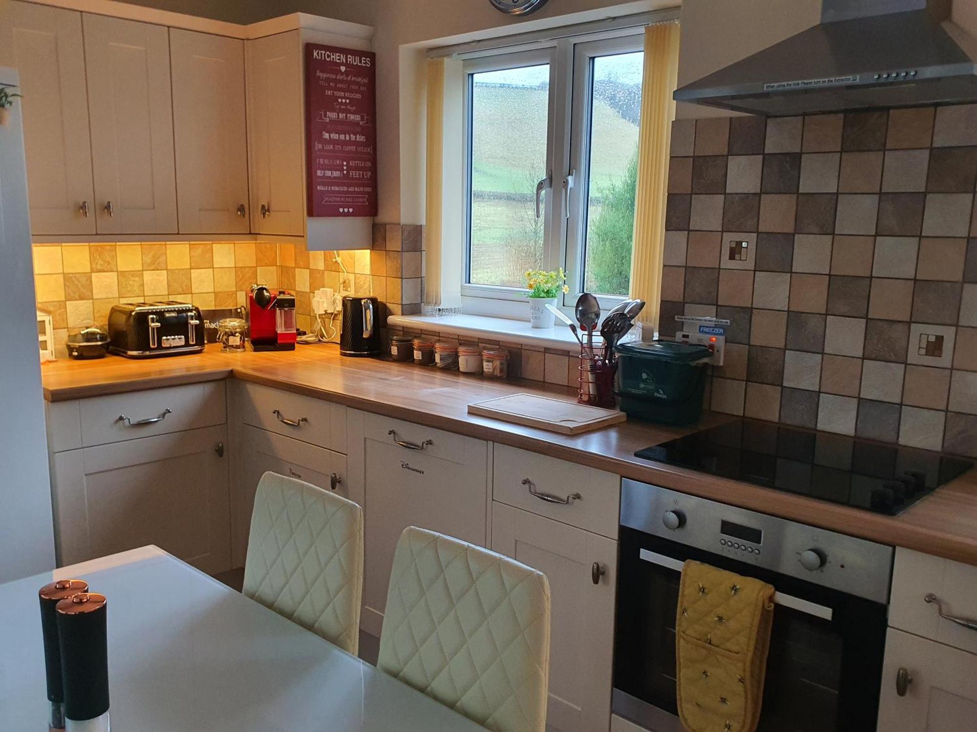 Idyllic 2 Bedroom Self-Contained Upsidedown Annexe Llandrindod Wells Exterior foto